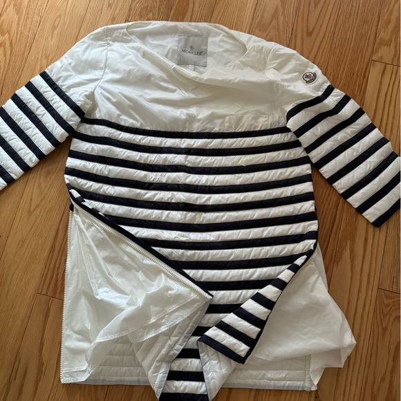 Moncler Jacket for pregnant. - Picture 7 of 7